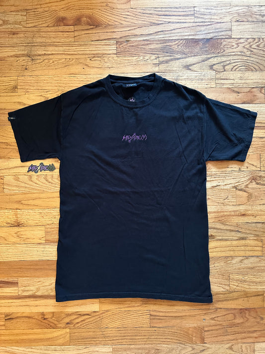 Sandstone(r) Black Tee